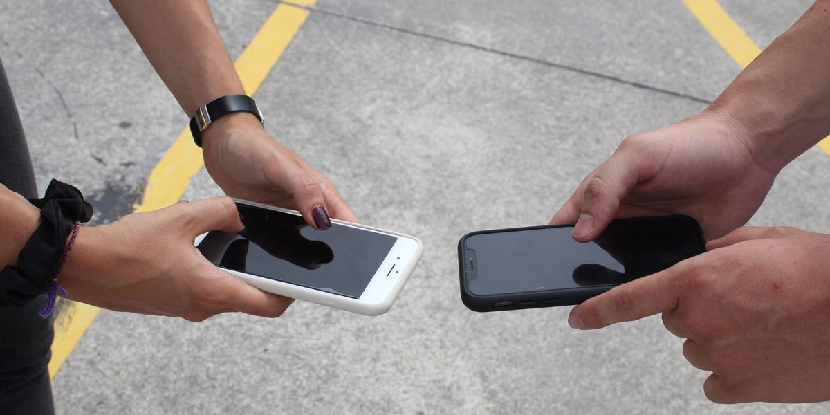 Upgrade or Keep Your Smartphone? How to Tell When It Is Genuinely Time